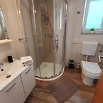 Kovacicek 5 *
