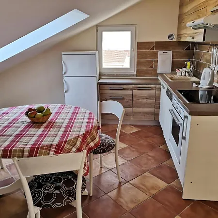 Kovacicek 5 * Biograd Na Moru