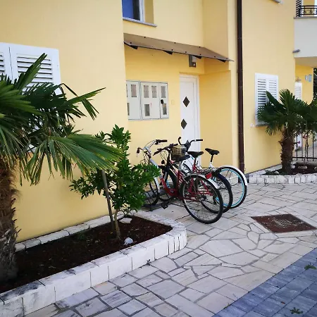 Apartment Kovacicek 5 Biograd Na Moru