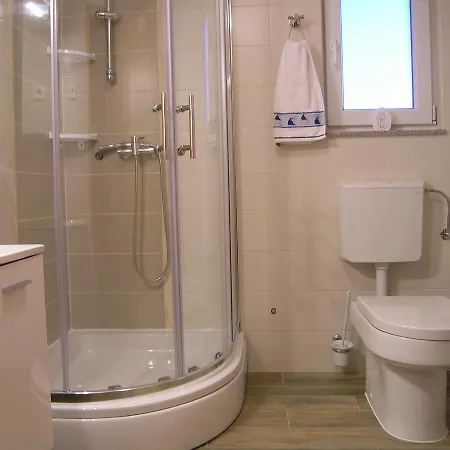Apartment Kovacicek 5 *